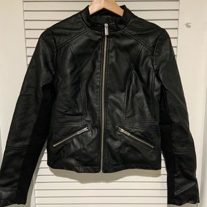 NY&CO PLEATHER JACKET XS